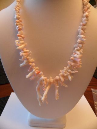 Vintage Chunky Angel Skin Branch Coral Necklace 19.  5 "