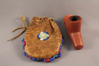 Old Plains Pipe And Beaded Bag