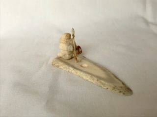 OLD MINIATURE 70’s INUIT WITH HARPOON ESKIMO CARVING 3