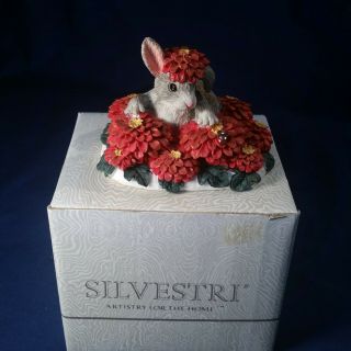 Charming Tails By Dean Griff - Silvestri Binkey In A Bed Of Flowers 87426