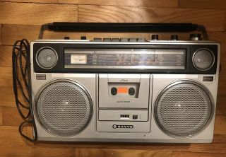 Vintage Sanyo Model M 9940k Cassette Recorder Radio Boombox