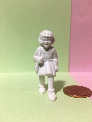 Marx White Plastic Figure Little Orphan Annie Newspaper Comic Strip Character