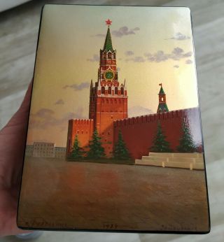 FEDOSKINO VINTAGE USSR SOVIET RUSSIAN LACQUER BOX FEDOSKINO HAND PAINTED 3