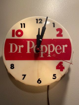 Vintage Dr Pepper Lighted Bottle Cap Clock - Soda Pop Advertising