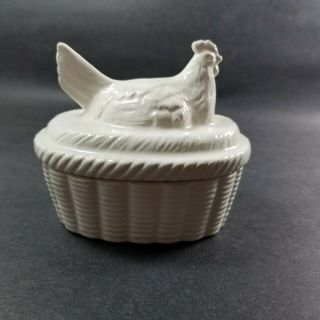Vintage Ceramic Hen On A Nest Made In Japan White Covered Candy Trinket Dish A14