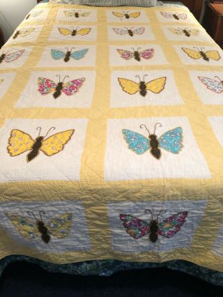 Vintage Sunny Yellow Applique Embroidered Hand Quilted Butterfly Full Quilt