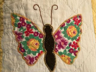 Vintage Sunny Yellow Applique Embroidered Hand Quilted Butterfly Full Quilt 3