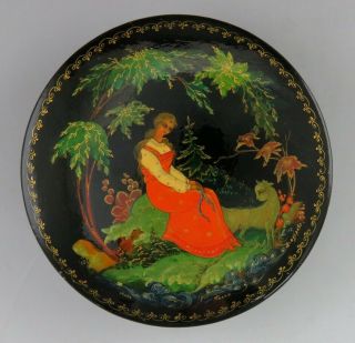 Charming Signed Russian Lacquer Box Hand Painted Scene