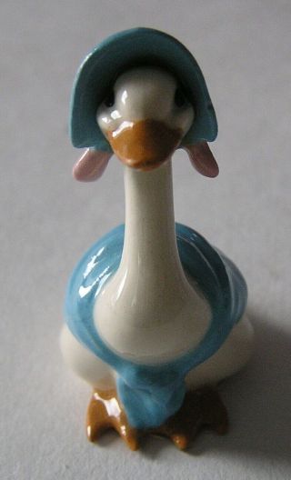 Hagen - Renaker Miniature Blue Mother Goose Figurine 2 " Tall