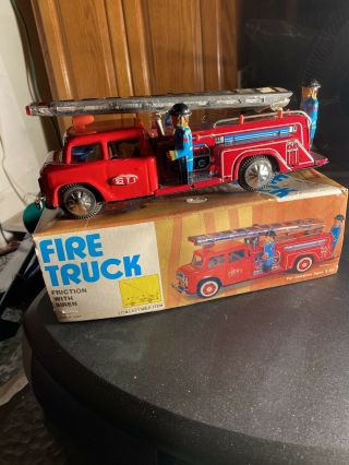 Vintage Toy Ladder Fire Truck Tin Litho Friction With Siren Well Mf 718