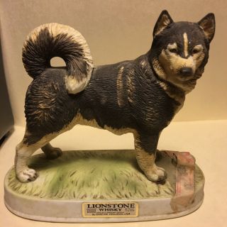 Vintage Lionstone Alaskan Malamute Whiskey Decanter With Red Seal 1977