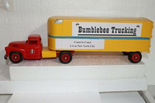 International Harvester Semi Tractor & Trailer - Early To Mid 1950 
