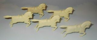 1950 - 60s Marx Medieval Castle Play Set Cream Plastic 54mm Running Knight Horses
