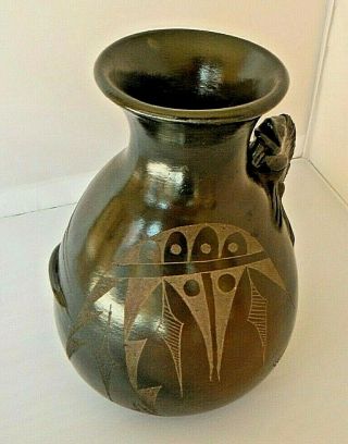 Mateos Pottery - Black Clay Pottery - Mexican Pottery - Collectible Iguana Vase