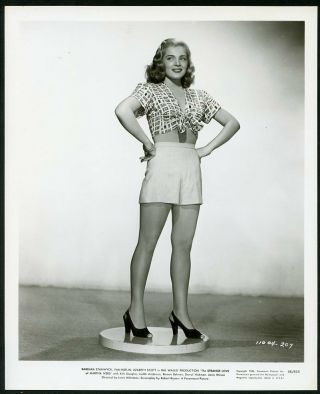 Lizabeth Scott Leggy Pin - Up Portrait Vintage 1946 Photo
