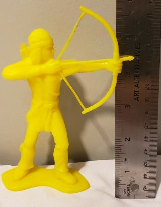 Tim - Mee Timmee Toys Plastic Native American Indian Figure Shooting Bow And Arrow