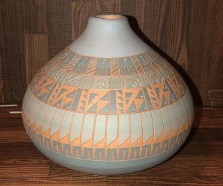Native American Navajo Pottery Pot Signed By Susie Charlie