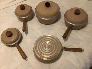 Vintage Club Aluminum Tan Almond 9 Piece Wood Handles Pots And Pan Set.