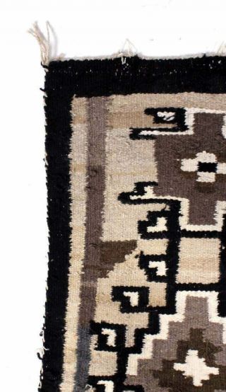 Vintage Navajo Rug Relaxed Weave w/ earth tones brown,  grey white 44 
