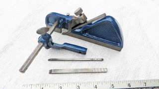 Vintage Record Uk Model: 040 Plough Plane,  C/w 3 Cutters,  Vgc Old Tool