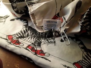 VINTAGE B KLIBAN SNEAKER CAT BED SHEETS TWIN FLAT AND FITTED BURLINGTON PERCALE. 3