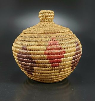Native Alaskan Inuit Handwoven Coiled Grass Lidded Basket