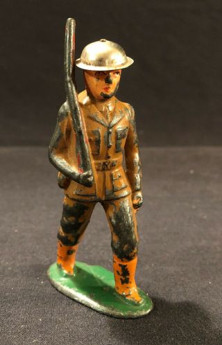 Vintage Barclay Model 777 B126 Die Cast Figurine Soldier Marching With Rifle