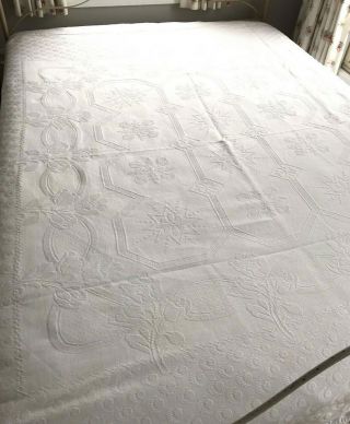 Vintage White Cotton Matelasse Bedspread 78 " X 79”