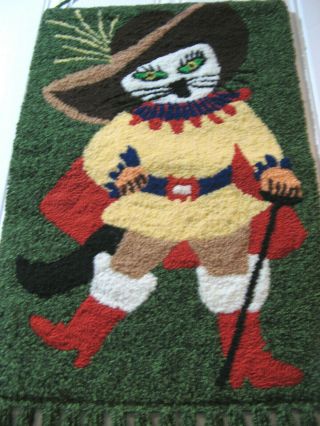 Vintage Mid Century Puss in Boots Cat Wall Hanging Hooked Rug Macrame Tapestry 3