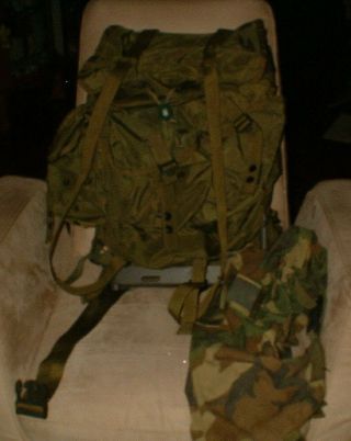 Vintage Us Army Nylon Combat Field Pack Lc - 1 - Size Medium With Frame,