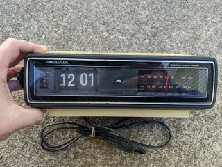 Vintage Soundesign Flip Number Alarm Clock Am Fm Radio Model 3453
