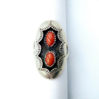 Vintage Ladies Native American Red Coral Sterling Silver Ring Size 7.  25