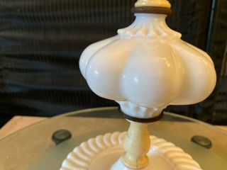 Vintage Milk Glass Table Lamp Mid Century Retro 2