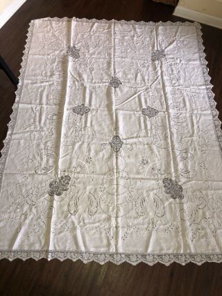 Vintage Handmade Embroidered Cutwork Tablecloth Ivory Cotton Lace Inserts EUC 2