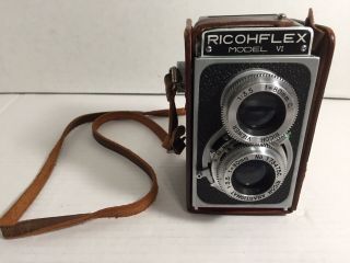 Vintage Ricohflex Model Vi Camera 1:3.  5/80mm