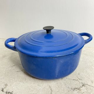 Vintage Le Creuset Round Dutch Oven 2.  5 Qt.  Blue Enamel C Pot With Lid France