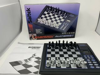 1998 Vintage Saitek Kasparov Alchemist Electronic Chess Set