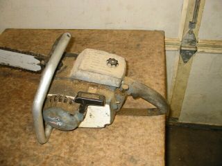 Vintage HOMELITE XL - 12 Chainsaw chain saw to fix or restore HAS spark 16 