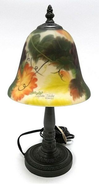 2002 Glynda Turley 12 " Lamp Reverse Painted Glass Shade Grapes