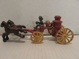 Vintage Toy Cast Iron Drwn Fire Engine Truck Carriage [ A - 2]