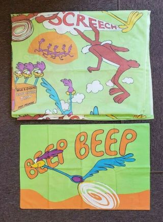 Vintage 1970s Wb Road Runner & Wile Coyote Twin Bed Sheet & Pillow Case Mopar