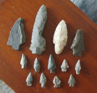 Vintage Artifacts Arrowheads Stone Carved Hunting Tools Qty 13