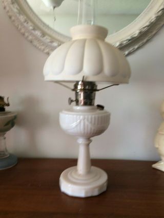 Vintage Alacite Aladdin Lamp With Shade