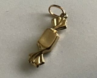 Vintage 9ct Gold Toffee Charm For Bracelet Or Pendant.  Not Scrap.