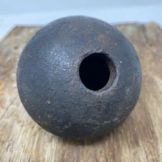 Antique Cannonball 3.  5” 2.  75lb Pound Civil War Era Hollow Cannon Ball Cast Iron