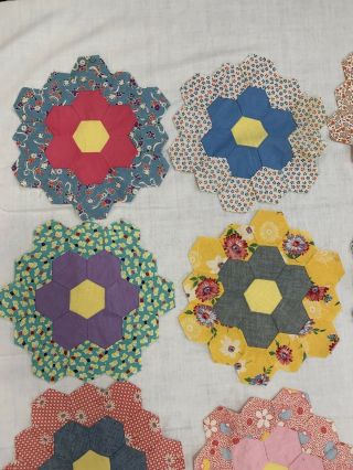 24 Estate VTG Quilt Blocks Hand Pieced 1930’s Fabrics Flower Garden 9” Squares 3