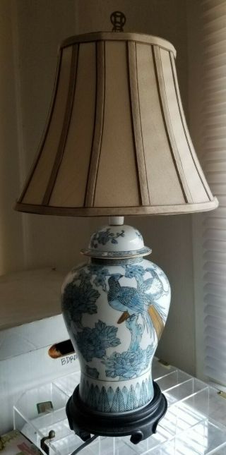Japanese Gold Imari Porcelain Hand Painted Peacock Lidded Vase - Blue & White Lamp