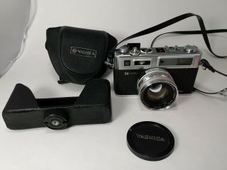 Vintage G Yashica Electro 35 Gsn Camera W/ 1:1.  7 Lens 45 Mm Lense Vintage
