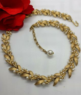 Vintage Crown Trifari Faux Pearl Rhinestone Leaf Goldtone Necklace