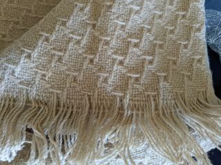 Vintage Pendleton Woolen Mills Woven Virgin Wool Cream /blanket Throw 68x52